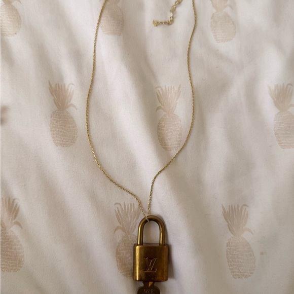 Louis Vuitton Jewelry - AUTHENTIC Louis Vuitton Gold Padlock Pendant Necklace